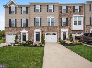 152 Village Green Ln, Sicklerville, NJ 08081
