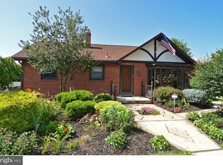 851 Floret Ave, Reading, PA 19605