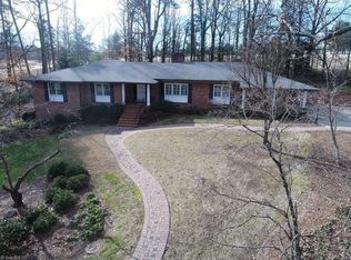 301 Woodbrook Dr, High Point, NC 27262