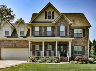 7605 Cedar Chase Dr, Greensboro, NC 27455