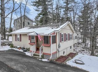 29 Armstrong Rd, Windham, NH 03087