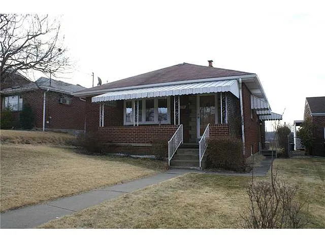 1250 10th Ave photo 1