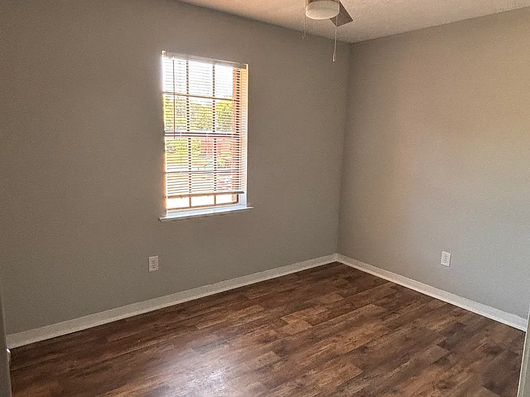 821 W Edgemont Ave #833 — Photo 4