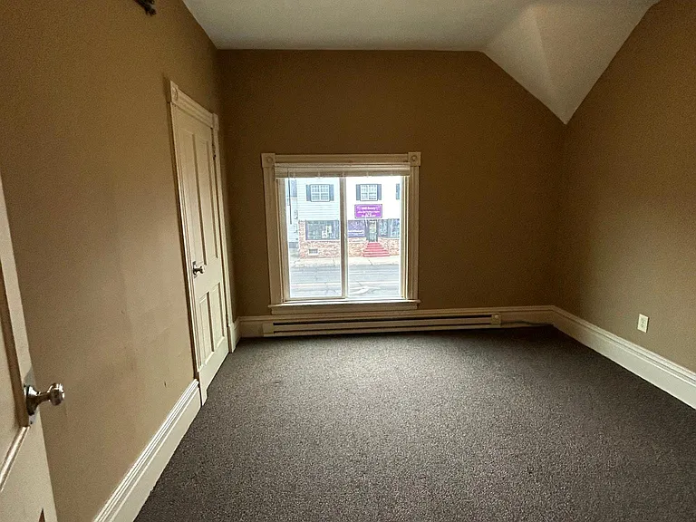 629 9th Ave S #2 — Photo 5