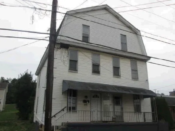 121 Market St, Scottdale, PA 15683