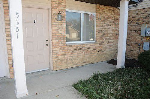 2nd image of 5351 Boehm Dr APT B