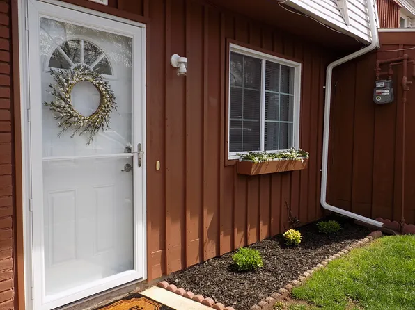 330 Short Beach Road APT F7, East Haven, CT 06512