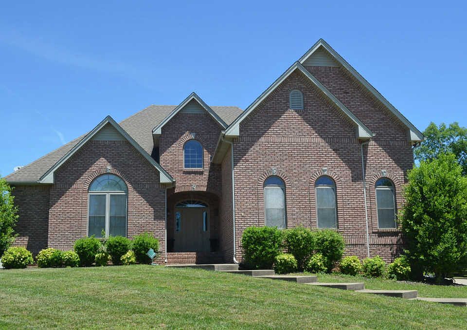 1st image of 129 Lyme Dr