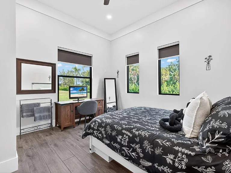 12289 Alamansa Ln — Photo 27