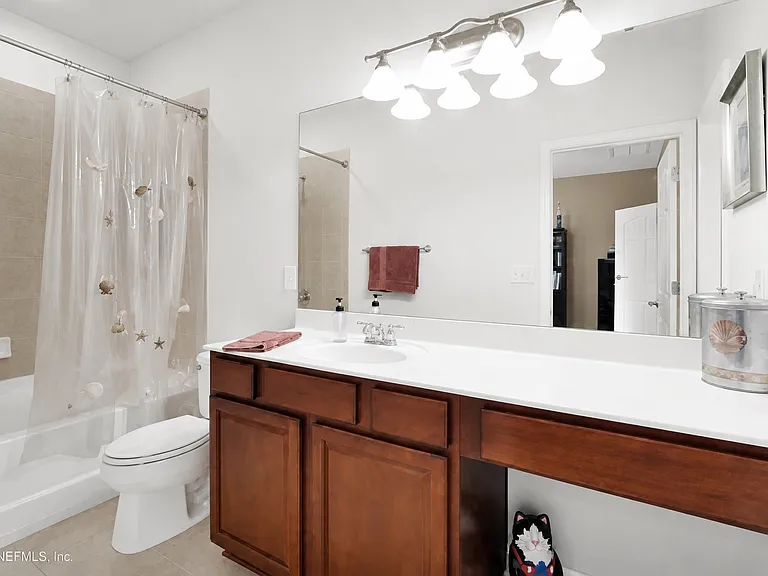 4496 Congressional Dr — Photo 9