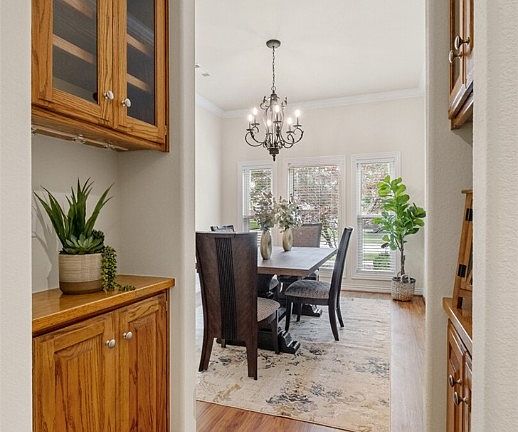 5th image of 5004 SW Peregrine Ave