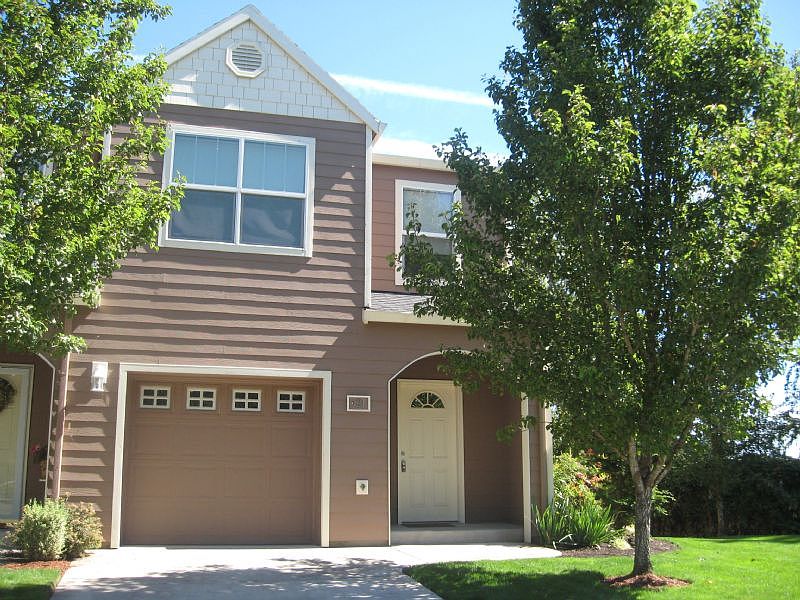 1st image of 10400 NE 82nd Ave #K21