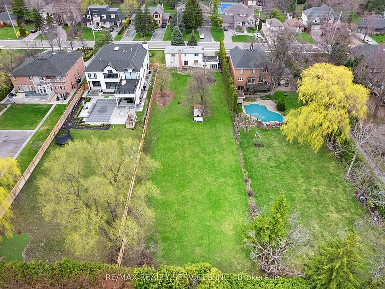 1524 Indian Grv — Photo 6