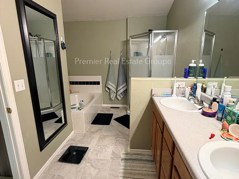 7927 Buschborn Rd — Photo 11