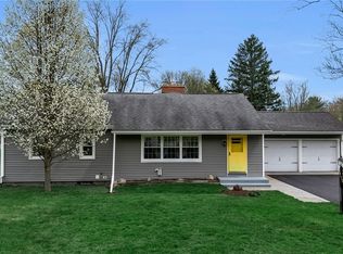 1049 Lawrence Ave, East Aurora, NY 14052