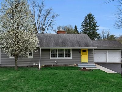 1049 Lawrence Ave, East Aurora, NY, 14052
