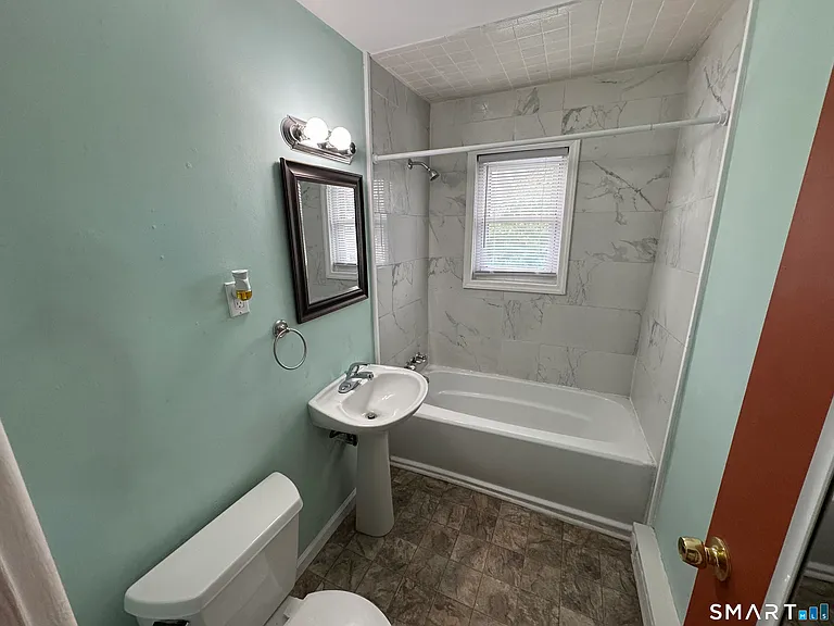24 Merrill St #C1 — Photo 8