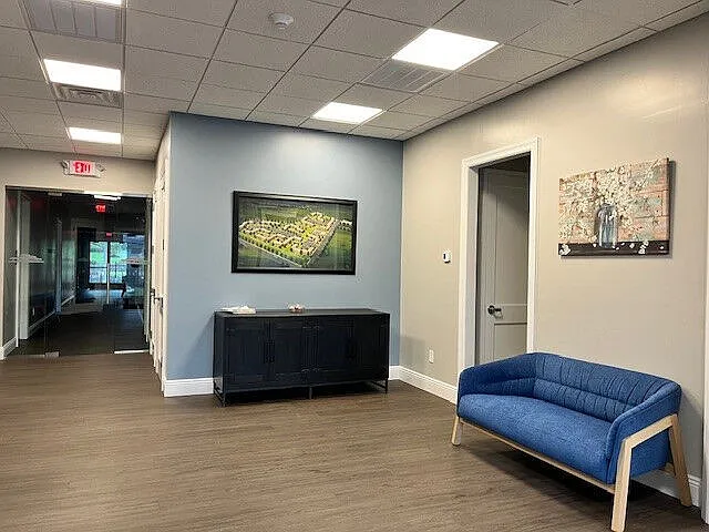 Center Grove Village — Photo 19