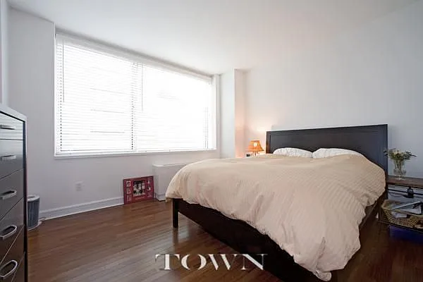 Rented by Town Residential | media 29