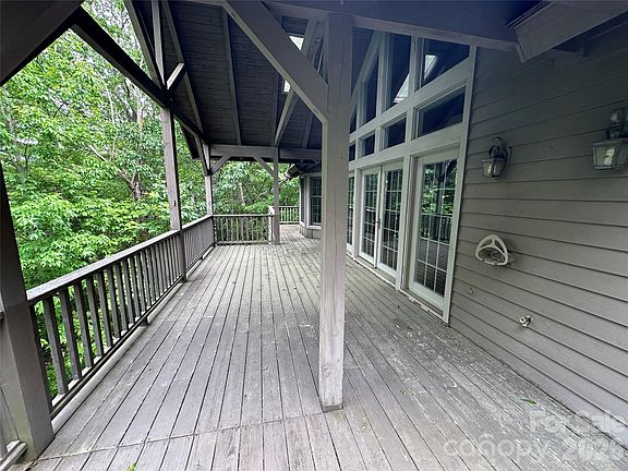 3rd image of 880 W Rochester Dr