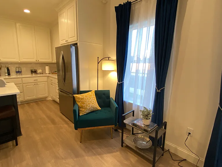 5910 Fordham St — Photo 14