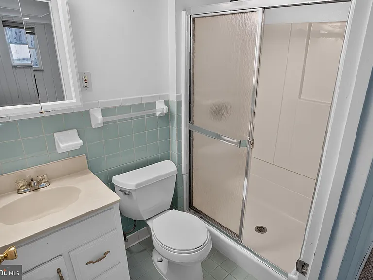 5915 Ryland Dr — Photo 23