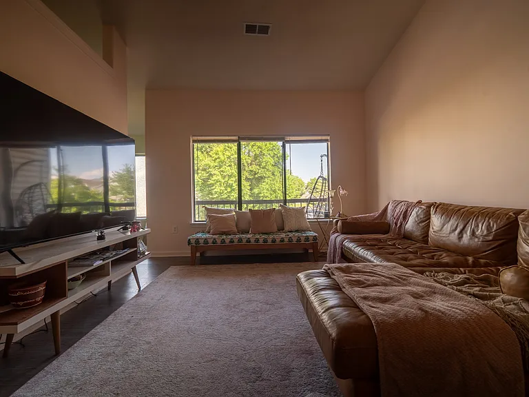 9564 Cannoneer Ct — Photo 6