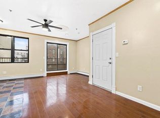 44-70 21st St #3, Long Island City, NY 11101