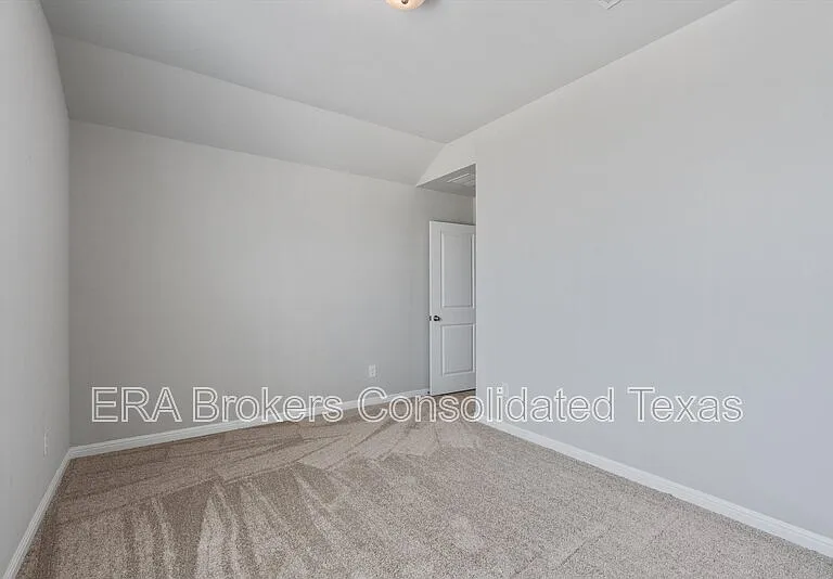 17300 Antioch Ave — Photo 30