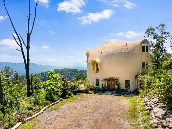 44 Azura Gdns, Weaverville, NC 28787