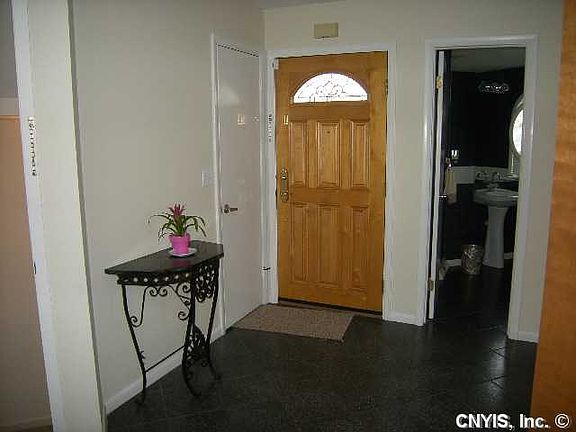 3rd image of 7082 Wimbleton Ct