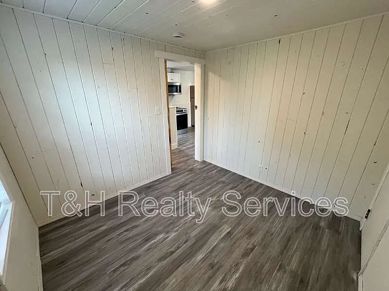 106 E Pendleton Ave — Photo 9