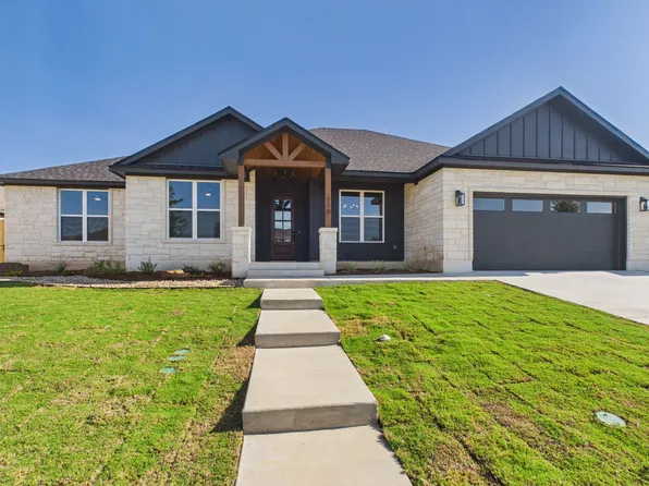 110 Parlin Ln, Fredericksburg, TX 78624