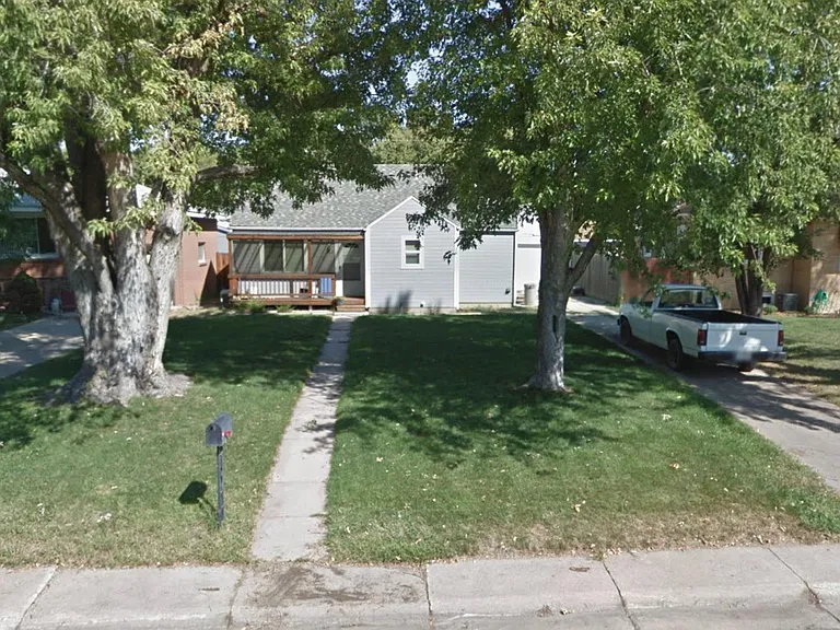 715 Turner St — Photo 6