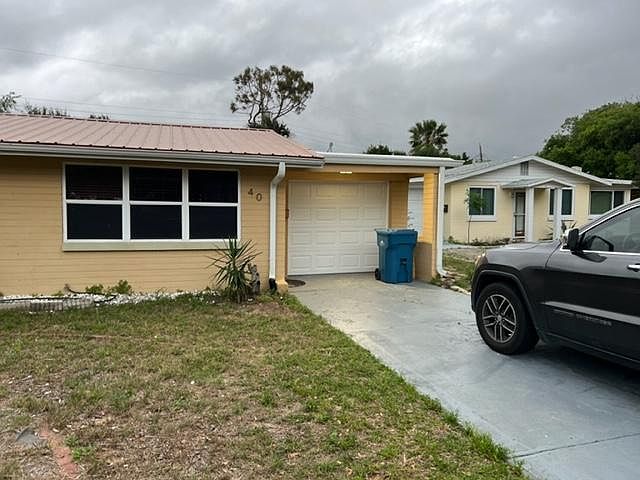 1st image of 40 Alamanda Dr