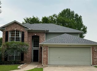 4446 Hanover St, Grand Prairie, TX 75052