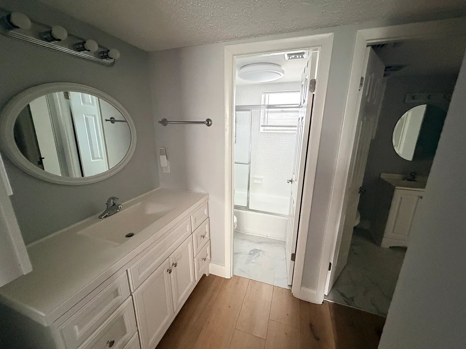 1 bed, 728 sqft, $1,800 — Photo 3
