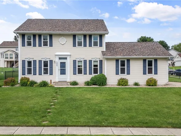 500 Fawn Cir, Pleasant Hill, IA 50327
