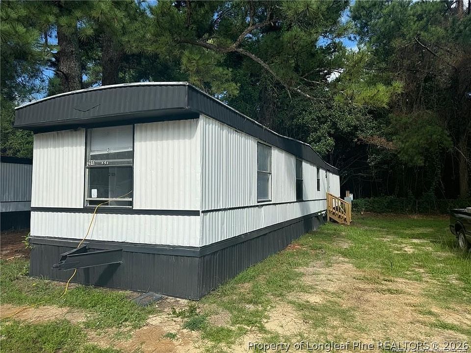 1st image of 2910 Dunebuggy Ln