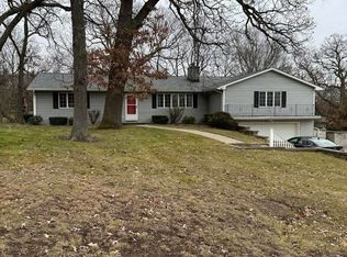 9 Ramblewood Ln, Spring Valley, IL 61362