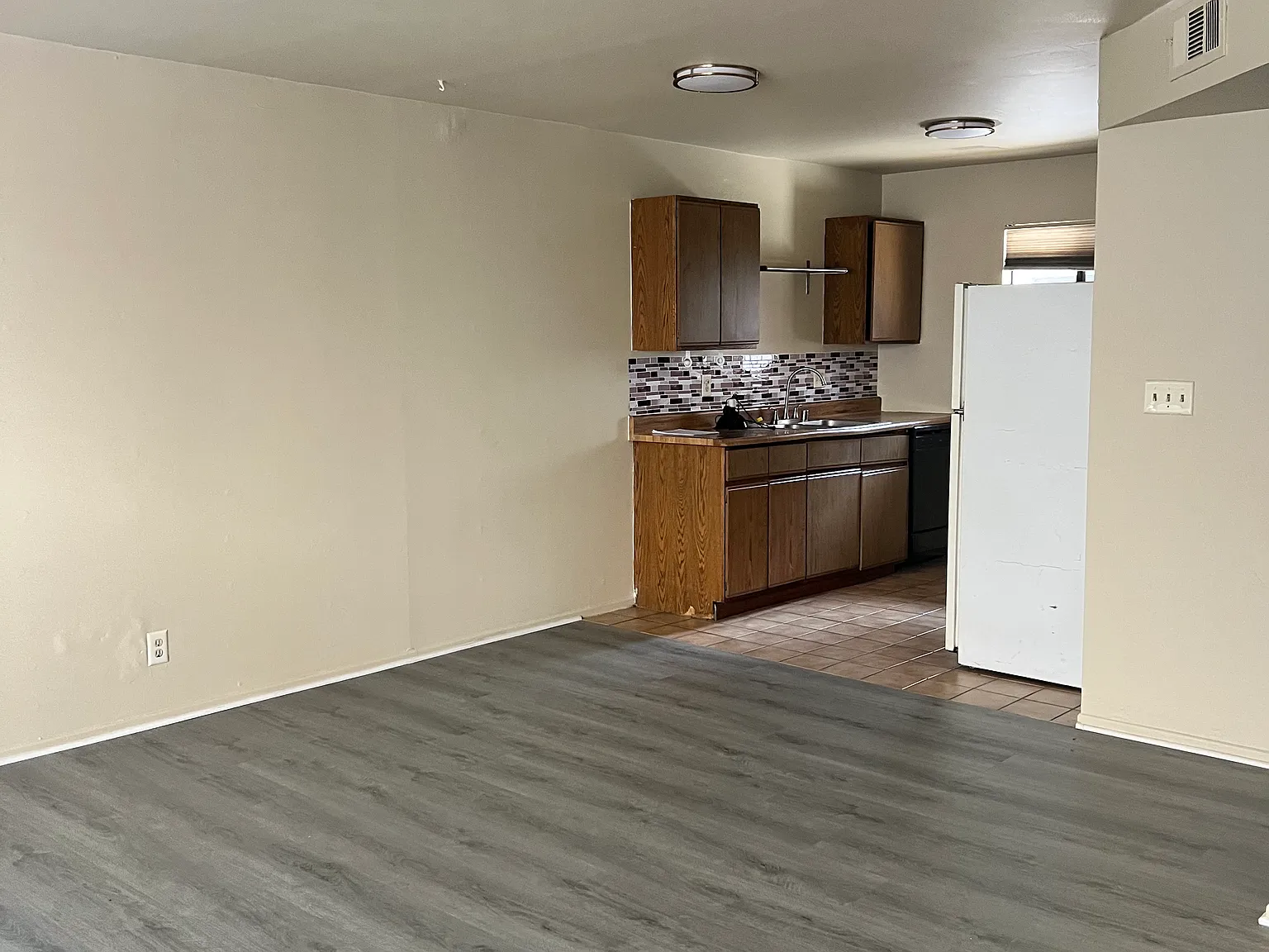 2 bed, 950 sqft, $2,250 — Photo 3