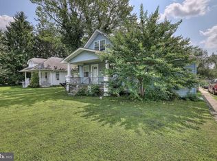 2800 New Falls Rd, Newportville, PA 19056