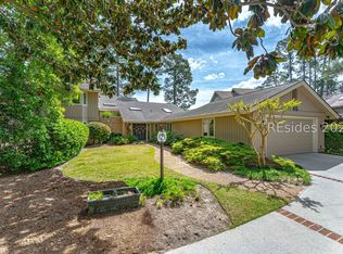 21 Cottonwood Ln, Hilton Head Island, SC 29926
