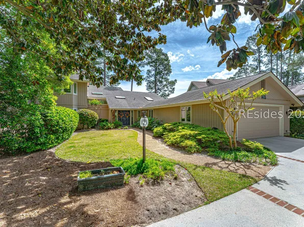 21 Cottonwood Ln, Hilton Head Island, SC 29926