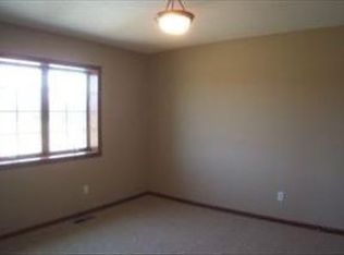 370 Alaina Pl, Sauk Rapids, MN 56379