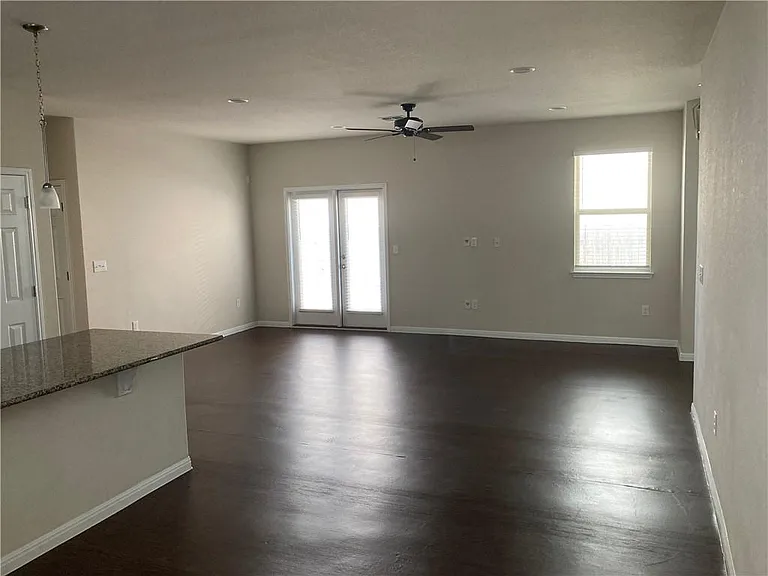 480 Triumph Rd — Photo 5