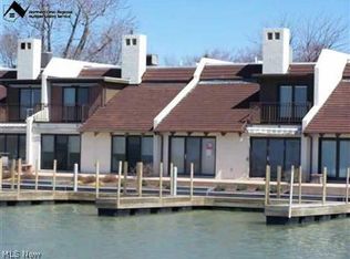 4192 E Moores Dock Rd #D-2-3, Pt Clinton, OH 43452