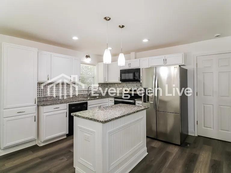 7443 Mockingbird Trl — Photo 6