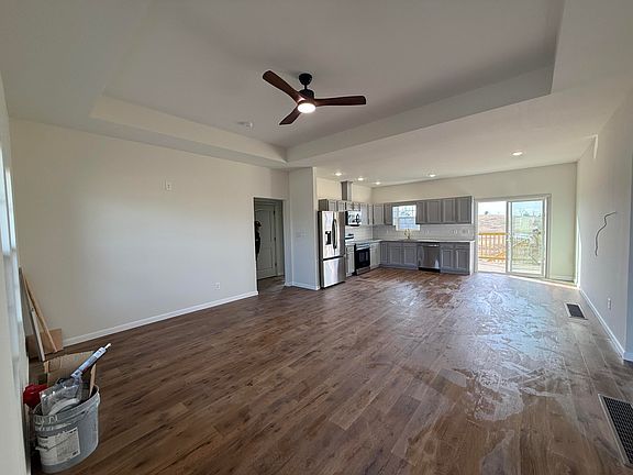 4th image of 2005 Thorntree Dr