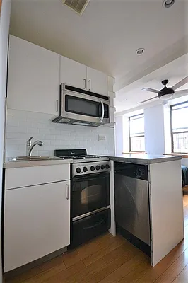 Rented by GPS Realty NYC | media 25